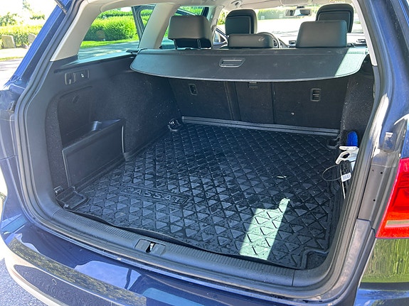 Volkswagen Passat Alltrack 7 of 8