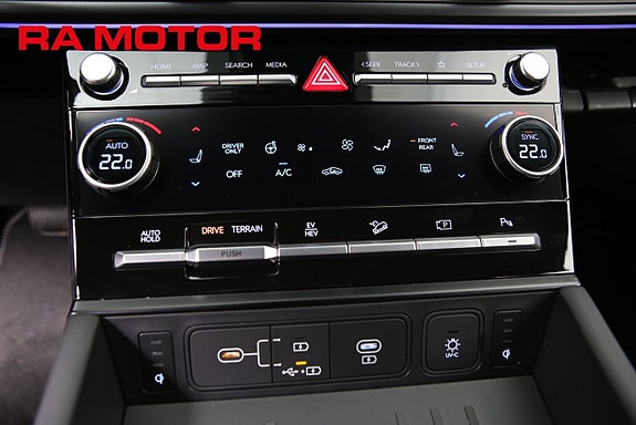 Hyundai Santa Fe 15 of 18