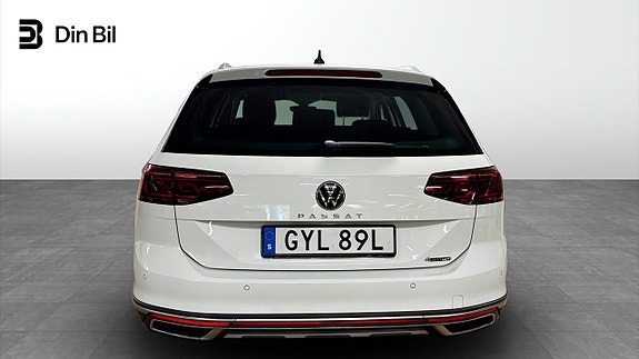 Volkswagen Passat 5 of 5