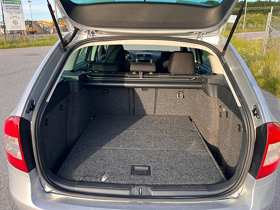 Skoda Octavia 6 of 15