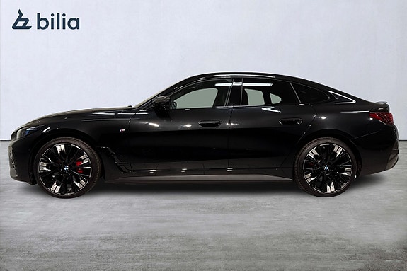 BMW i4 2 of 5