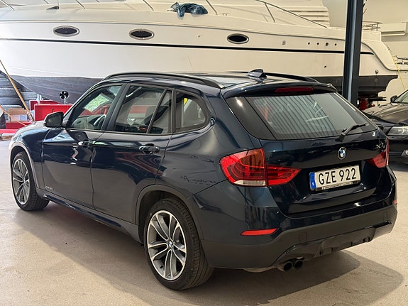 BMW X1 4 of 5