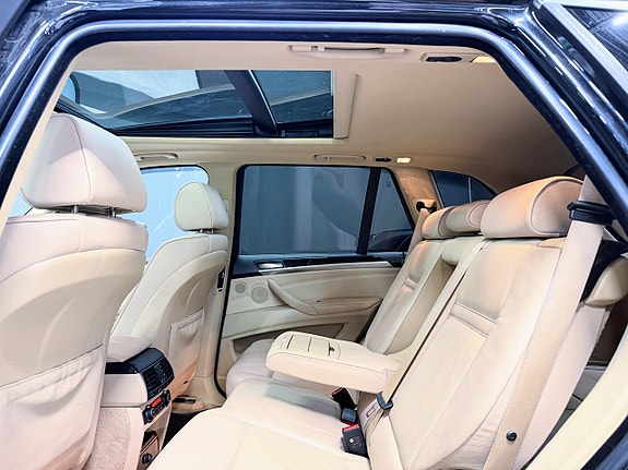 BMW X5 9 of 17
