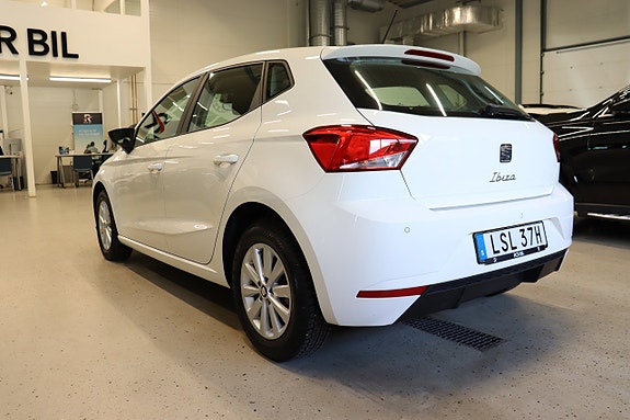 Seat Ibiza 4 of 5
