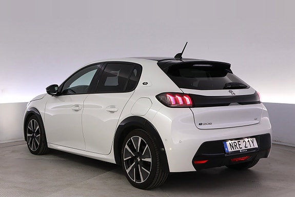 Peugeot e-208 4 of 5