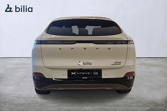 XPeng G6 4 of 5