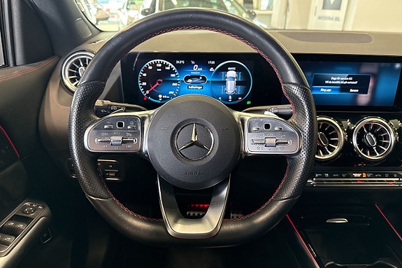 Mercedes-Benz GLA200 d 9 of 27