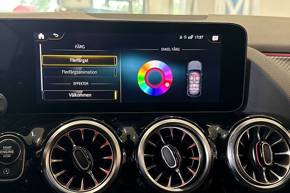 Mercedes-Benz GLA200 d 14 of 27