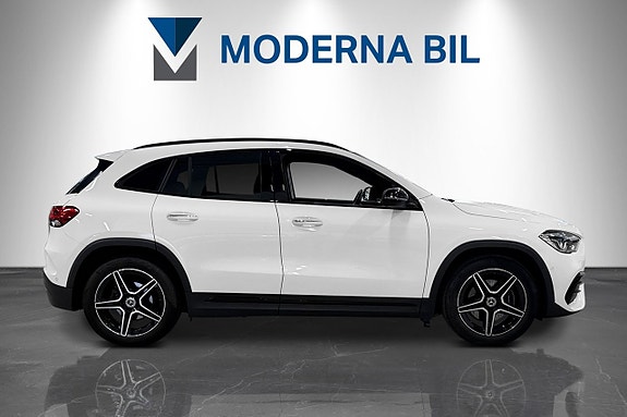 Mercedes-Benz GLA200 d 7 of 27
