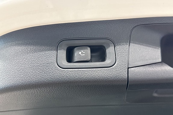 Mercedes-Benz GLA200 d 24 of 27