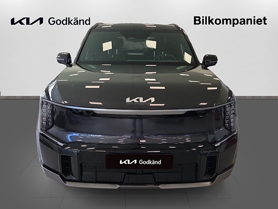Kia EV9 2 of 17