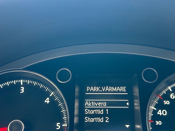 Volkswagen Passat Alltrack 10 of 21