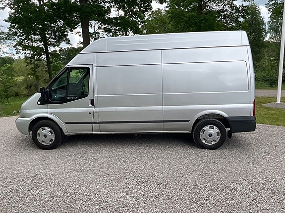 Ford Transit 2 of 5