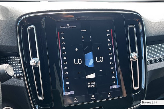 Volvo XC40 25 of 30