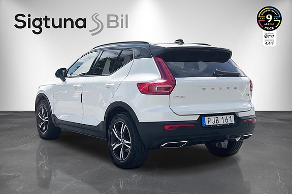 Volvo XC40 3 of 30