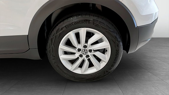 Volkswagen T-Cross 6 of 12