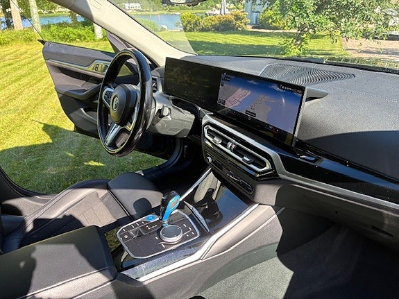 BMW i4 3 of 5