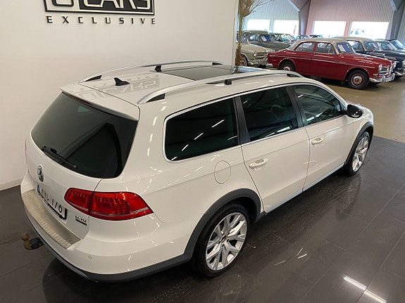 Volkswagen Passat Alltrack 8 of 23