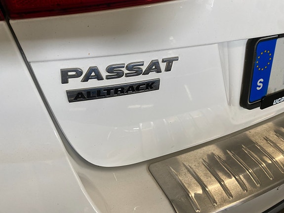 Volkswagen Passat Alltrack 11 of 23