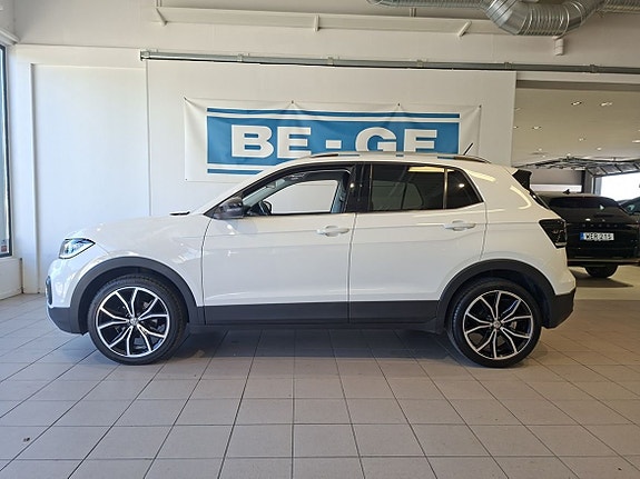 Volkswagen T-Cross 2 of 5