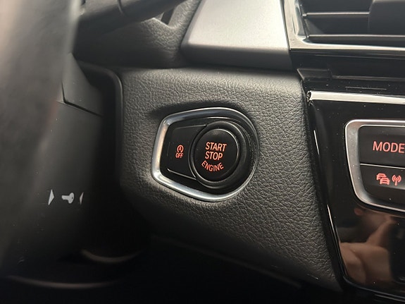 BMW 218i 16 of 28