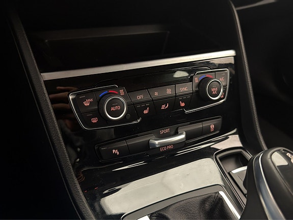 BMW 218i 19 of 28