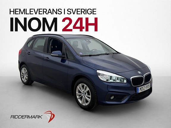 BMW 218i 3 of 5