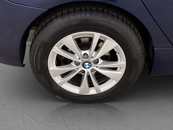 BMW 218i 27 of 28