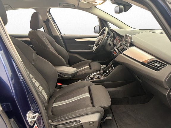 BMW 218i 21 of 28