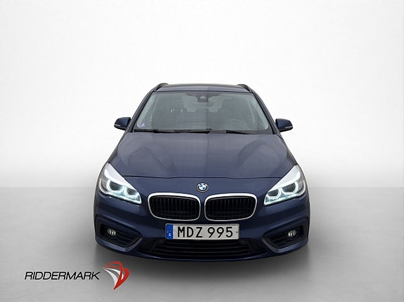 BMW 218i 2 of 5