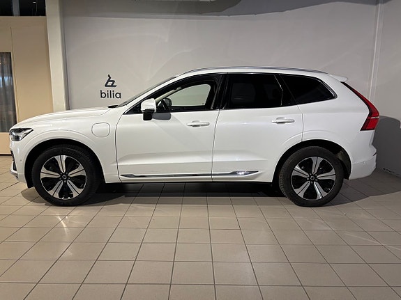 Volvo XC60 2 of 5