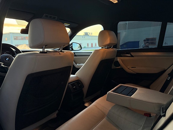 BMW X4 16 of 17