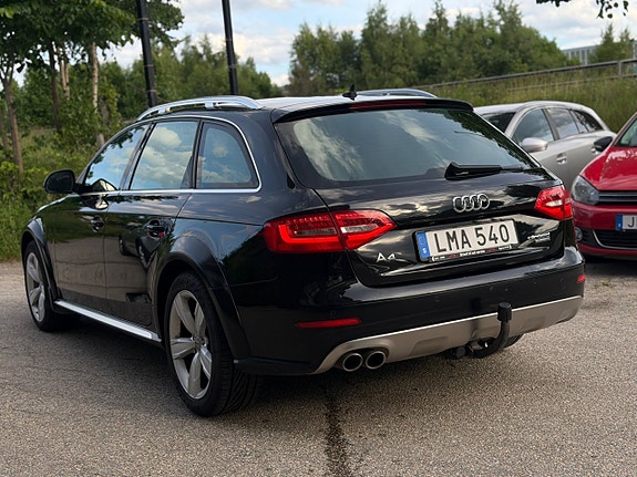 Audi A4 allroad 4 of 5