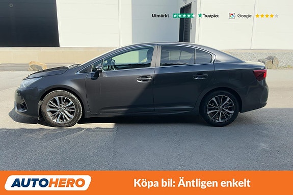 Toyota Avensis 2 of 5