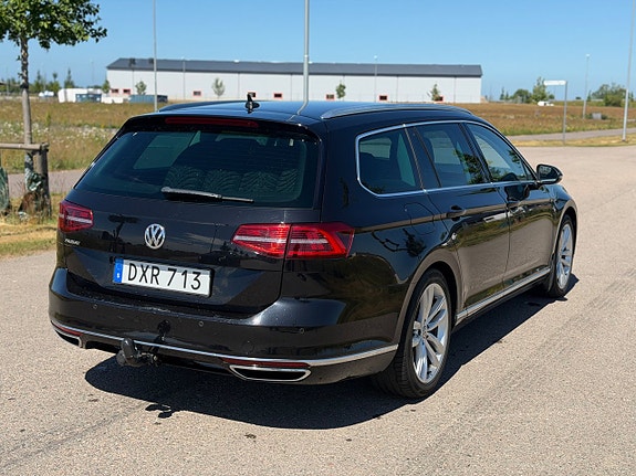 Volkswagen Passat 3 of 5