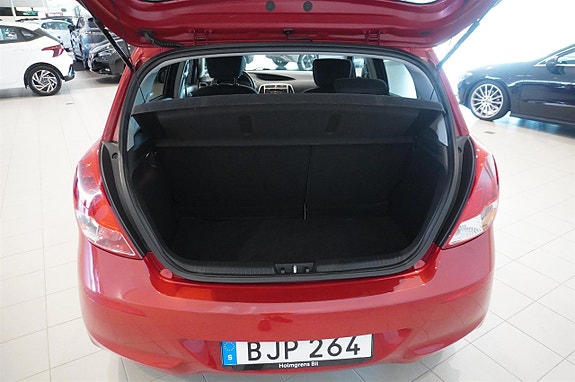 Hyundai i20 5 of 5