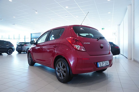 Hyundai i20 4 of 5