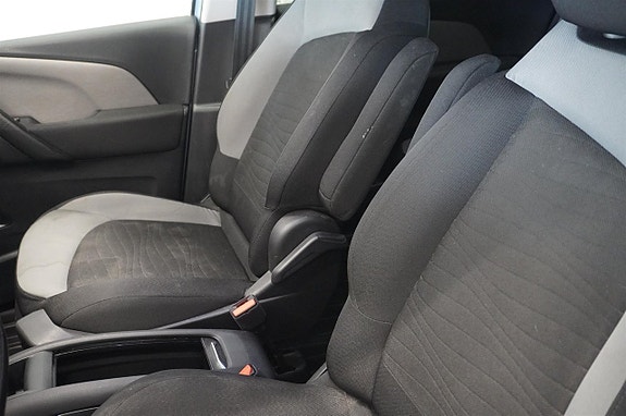 Citroen C4 Picasso 8 of 15