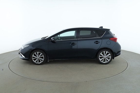 Toyota Auris 2 of 30