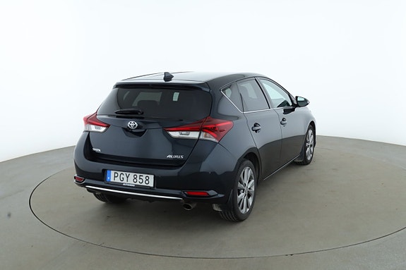 Toyota Auris 5 of 30