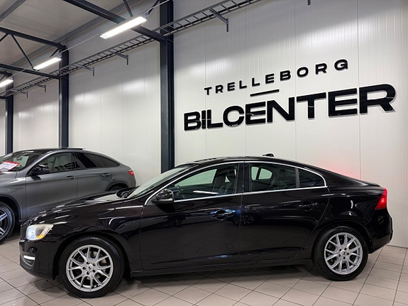 Volvo S60 3 of 5