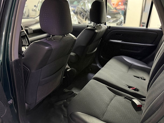 Honda CR-V 15 of 16