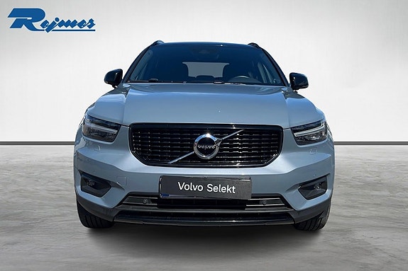 Volvo XC40 5 of 5
