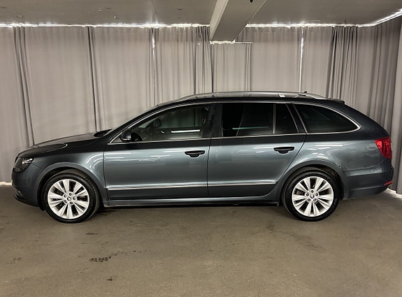 Skoda Superb 4 of 5