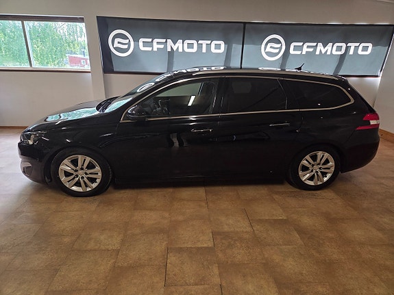 Peugeot 308 SW 4 of 5