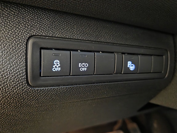 Peugeot 308 SW 17 of 19
