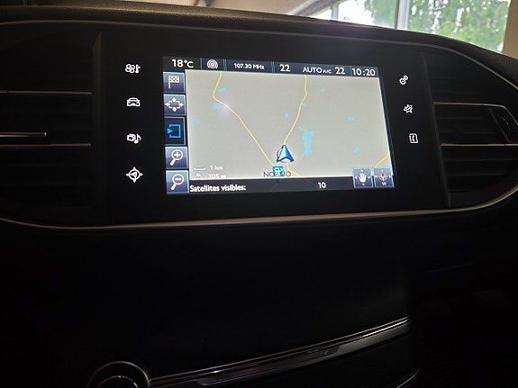 Peugeot 308 SW 10 of 19