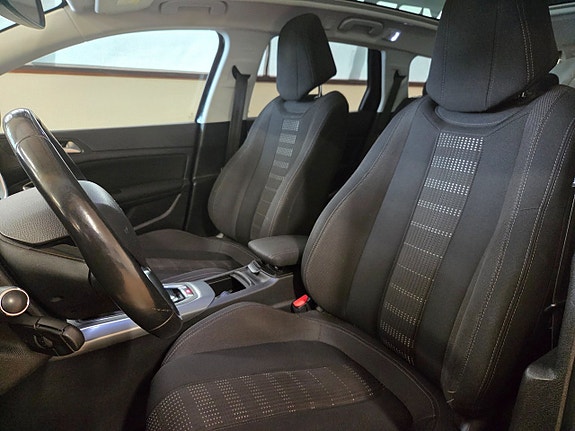 Peugeot 308 SW 6 of 19