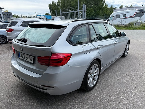 BMW 318d 5 of 5