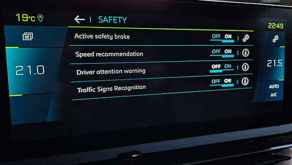 Peugeot 3008 29 of 30